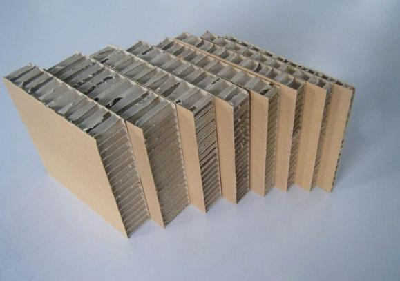 表層天然木材或飾面的內力反應減到最低,使產品穩定性達到較高的水平