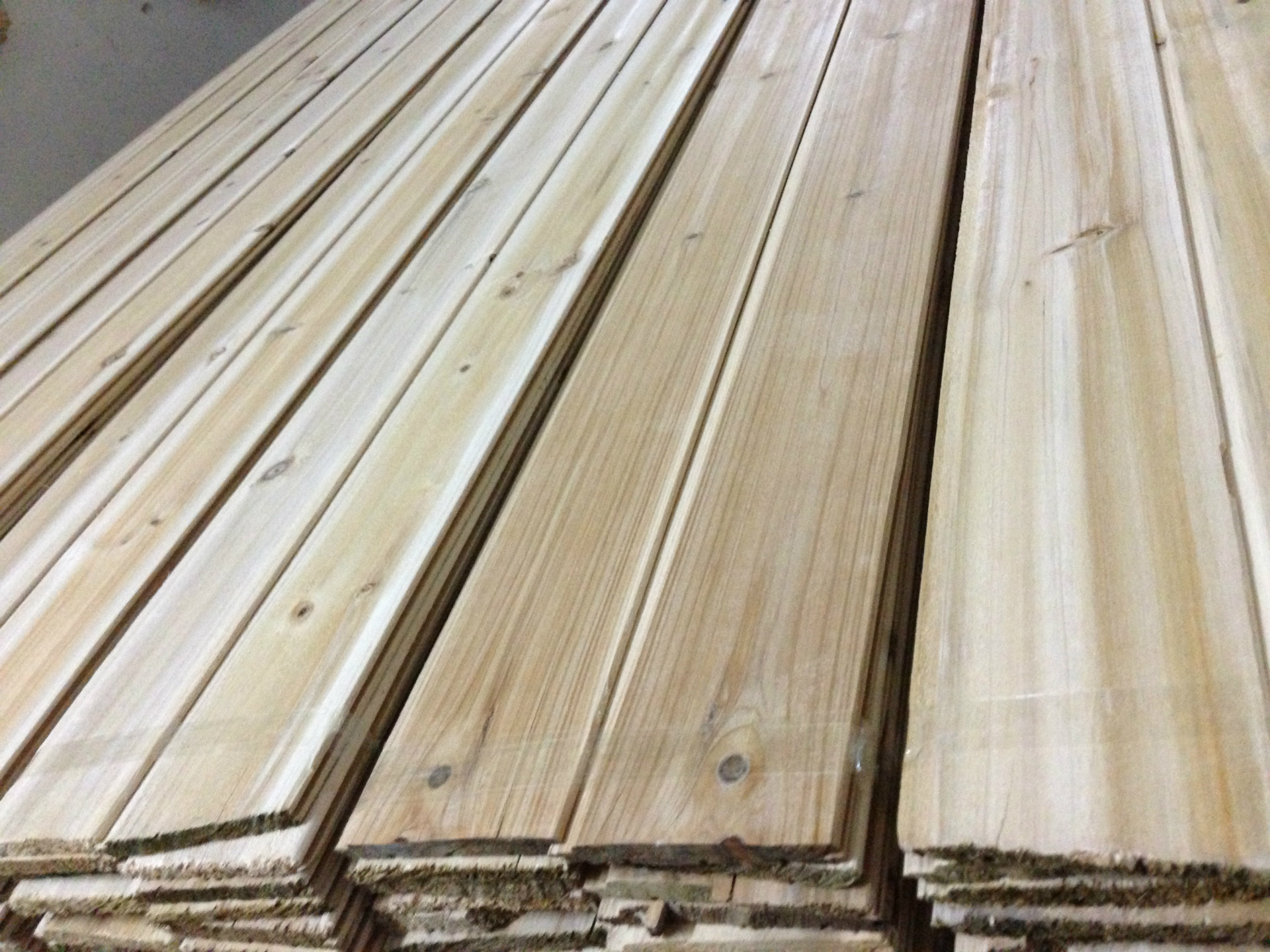 【供應福建龍巖市場杉木白坯桑拿板、實木扣板桑拿板廠家,歡迎訂購】價格,廠家,圖片,木質裝飾板、木質扣板,佛山市華勝飛裝飾材料有限公司