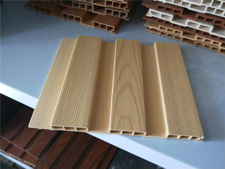 重慶生態(tài)木覆膜小長城價(jià)格 背景墻扣板