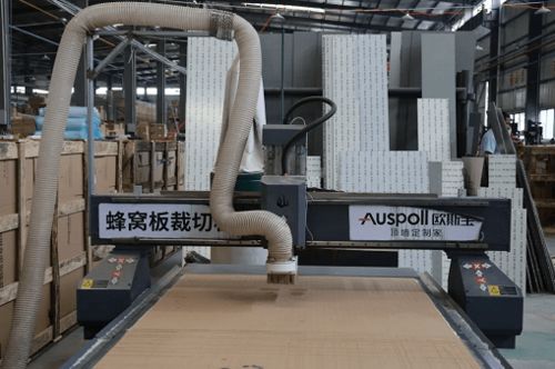 走近歐斯寶制造工廠,揭秘頂墻定制 智造 升級之路