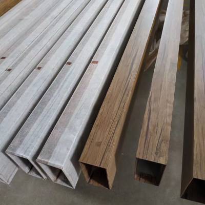 U型槽熱轉印木紋吊頂 木紋鋁方通 隔斷格柵墻立柱